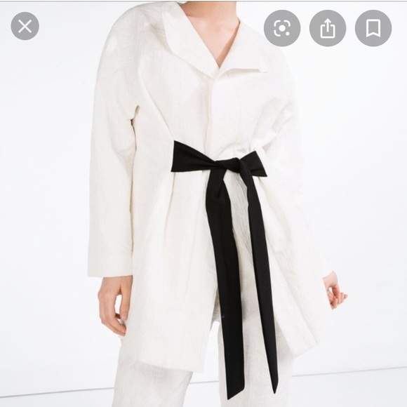 Zara Jackets & Blazers - 🦋ZARA BASIC COLLECTION White Kimono Wrap Blazer
